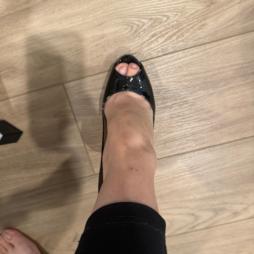 Christian Louboutin Very Prive Patent Black 40.5 - Picture 11 of 11